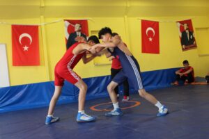 Büyükşehir-Elmalı işbirliğiyle güreş eğitimleri - Mega TV elmali gures egitim 10 min - Mega TV