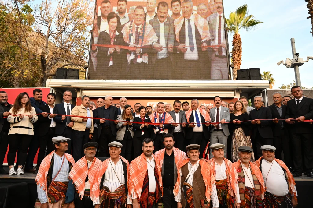 Başkan Böcek’e Demre ve Kaş’ta yoğun ilgi - Mega TV 1 39 - Mega TV