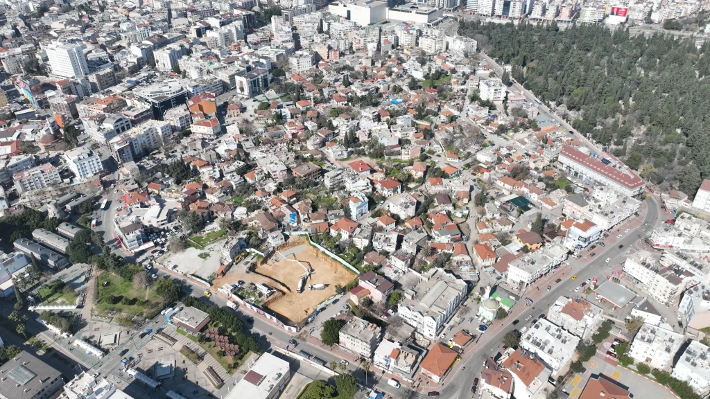 Balbey Kentsel Yenileme Projesi’nde ilk beton döküldü - Mega TV Balbey Kentsel Yenileme Projesinde ilk beton dokuldu 5 - Mega TV