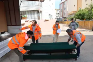 Büyükşehir Belediyesi, Sel Felaketi Mağdurlarına Eşya Yardımı Yapıyor - Mega TV Buyuksehirden selzedelere esya yardimi 14 - Mega TV