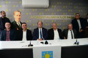 Sönmez, Şahin’in yanında olduğunu açıkladı - Mega TV DSC 8246 - Mega TV