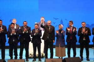 Erdoğan: “Hakan kardeşim Antalya’ya hizmete hazır” - Mega TV Erdogan Hakan kardesim tecrubesiyle Antalyaya hizmete hazir 4 - Mega TV