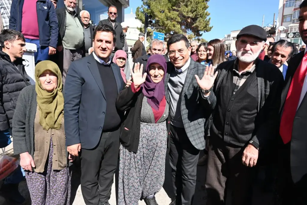 Hakan Tütüncü: Elmalı'ya Gerçek Belediyecilik İçin Geliyoruz - Mega TV Hakan Tutuncu Elmalida 4 - Mega TV