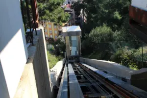 Türkbeleni’nde panoramik asansör tamiri - Mega TV IMG 9633 - Mega TV
