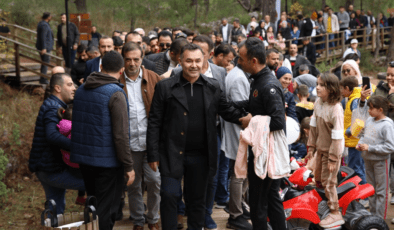 Yücel, Macera Park ve Damlataş’ta vatandaşla buluştu