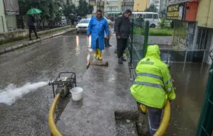 Kepez Belediyesi, sel felaketinin izlerini siliyor - Mega TV Kepez Belediyesi sel felaketinin izlerini siliyor 9 - Mega TV
