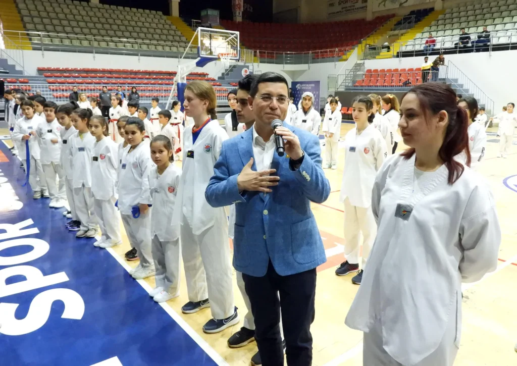 Kepezdeki spor imkanlarini 19 ilceye tasiyacagiz 6 - Mega TV