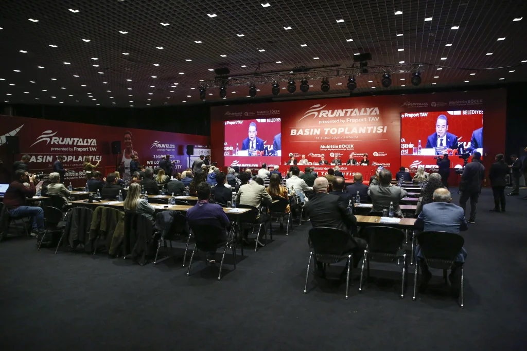 Runtalya heyecanı başlıyor - Mega TV Runtalya Basin Toplantisi 1 - Mega TV