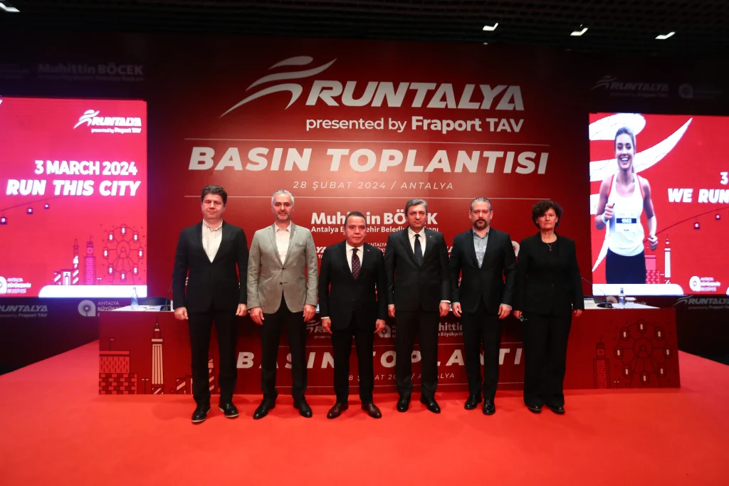 Runtalya heyecanı başlıyor - Mega TV Runtalya Basin Toplantisi 7 - Mega TV