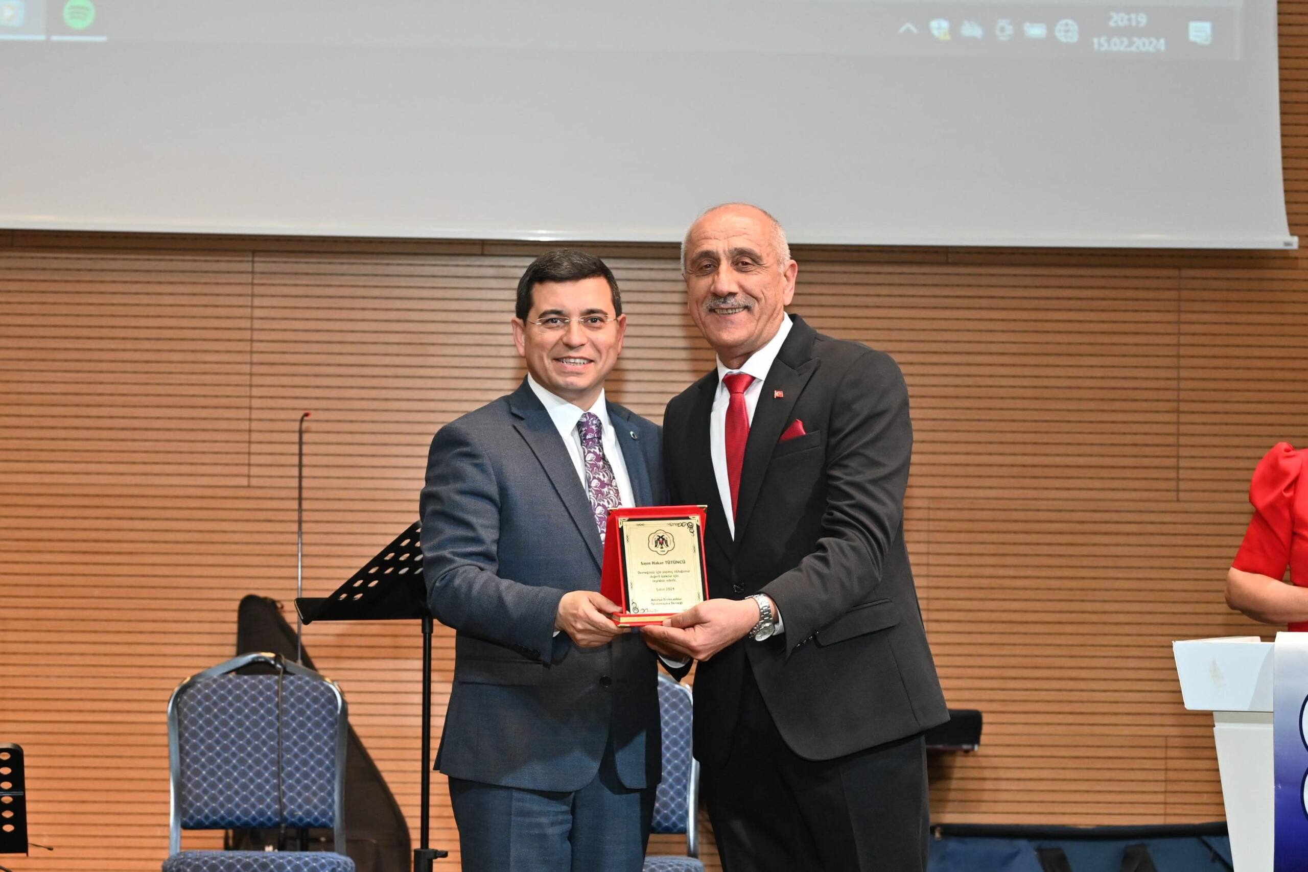 Tütüncü, Doğu ve Güneydoğulu hemşerileriyle biraraya geldi