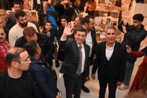 Tütüncü, Doğu ve Güneydoğulu hemşerileriyle biraraya geldi - Mega TV Tutuncu Dogu ve Guneydogulu hemsehrileriyle kucaklasti 9 min - Mega TV