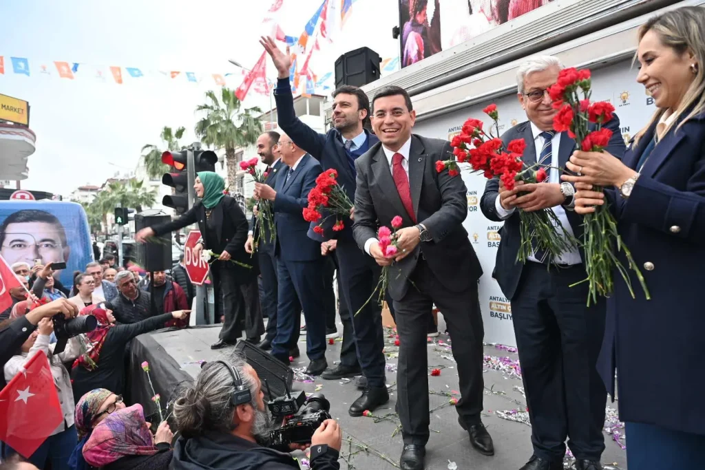 Tütüncü: Bizim işimiz hizmet, gücümüz millet - Mega TV Tutuncu Bizim isimiz hizmet gucumuz millet 5 - Mega TV
