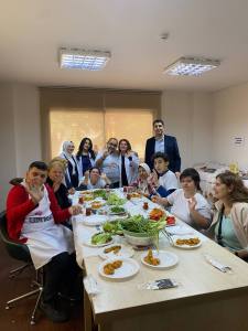 Engelli Bireyler Alanya Belediyesi Atölyesinde Hem Eğleniyor Hem Öğreniyor - Mega TV WhatsApp Image 2024 02 21 at 15.18.08 - Mega TV