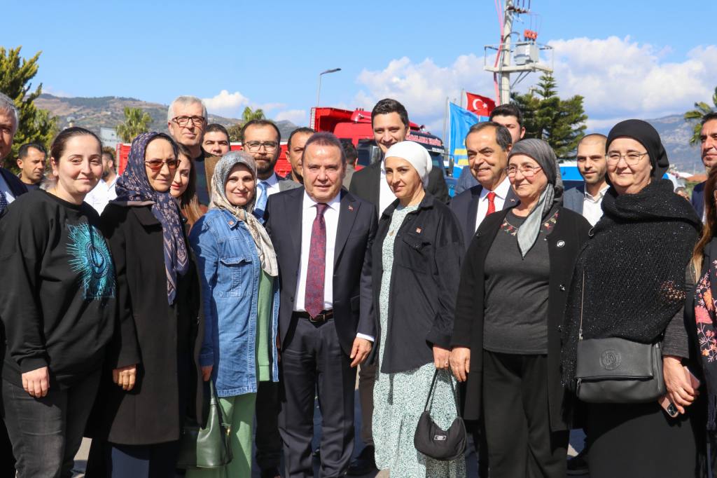 CHP Gazipaşa Seçim Koordinasyon Merkezi açılışına yoğun ilgi - Mega TV WhatsApp Image 2024 02 23 at 18.03.53 - Mega TV