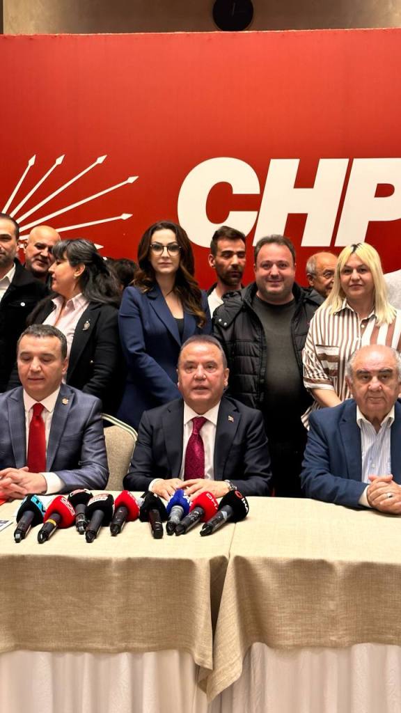 Başkan Böcek, cesaretiyle damga vurdu - Mega TV photo1709027718 - Mega TV