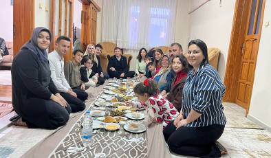 Kaymakam Altun, şehit ailesi ile iftar yaptı