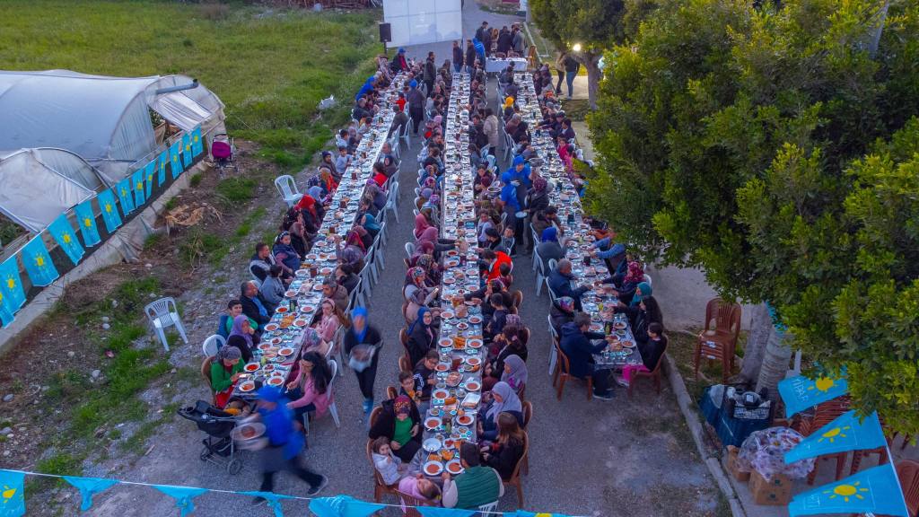 Yüksel’den Aydın’da iftar - Mega TV Yüksel