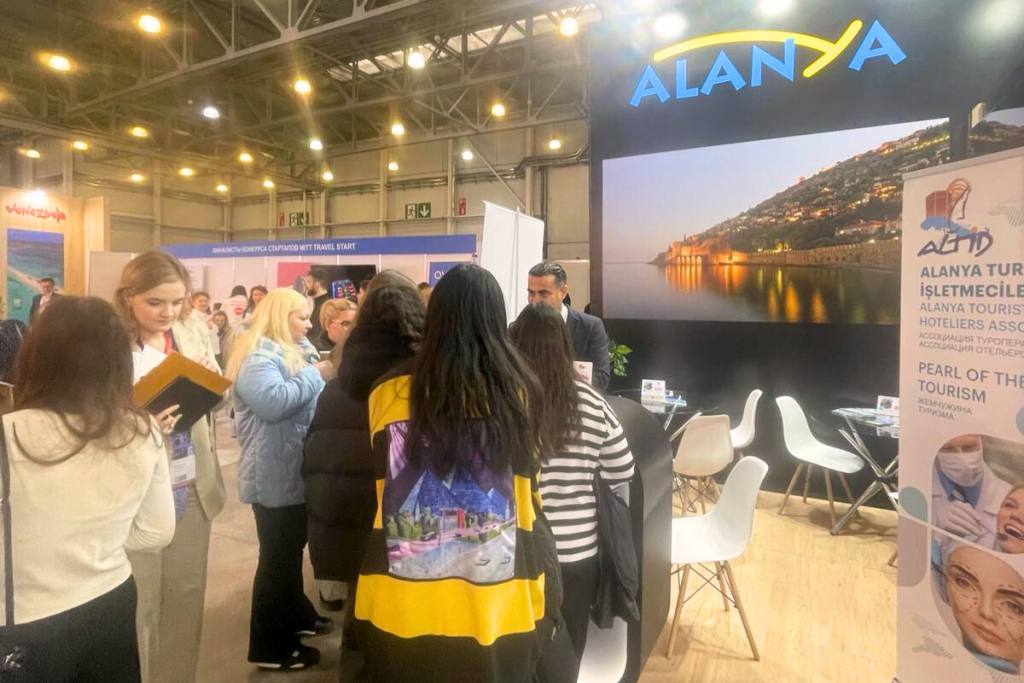 Alanya Standı Moskova’da göz kamaştırıyor - Mega TV 2 5 - Mega TV