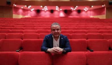 Başkan Böcek: “Antalya’yı sanatın merkezi yapacağız”
