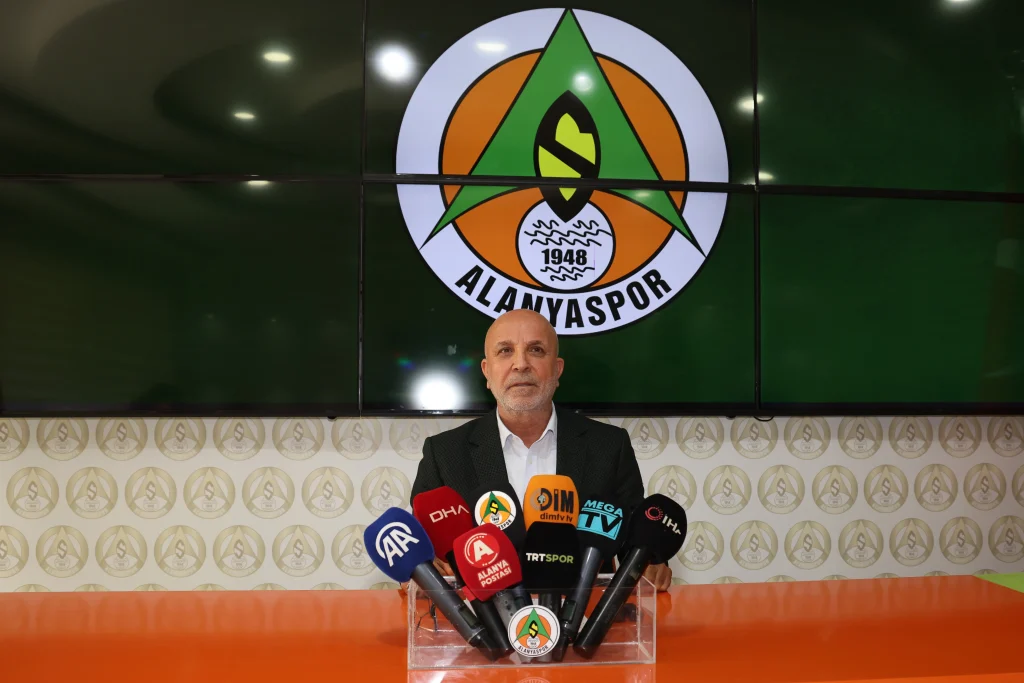 Çavuşoğlu'ndan Böcek'e zehir zemberek - Mega TV 3J5A4935 - Mega TV