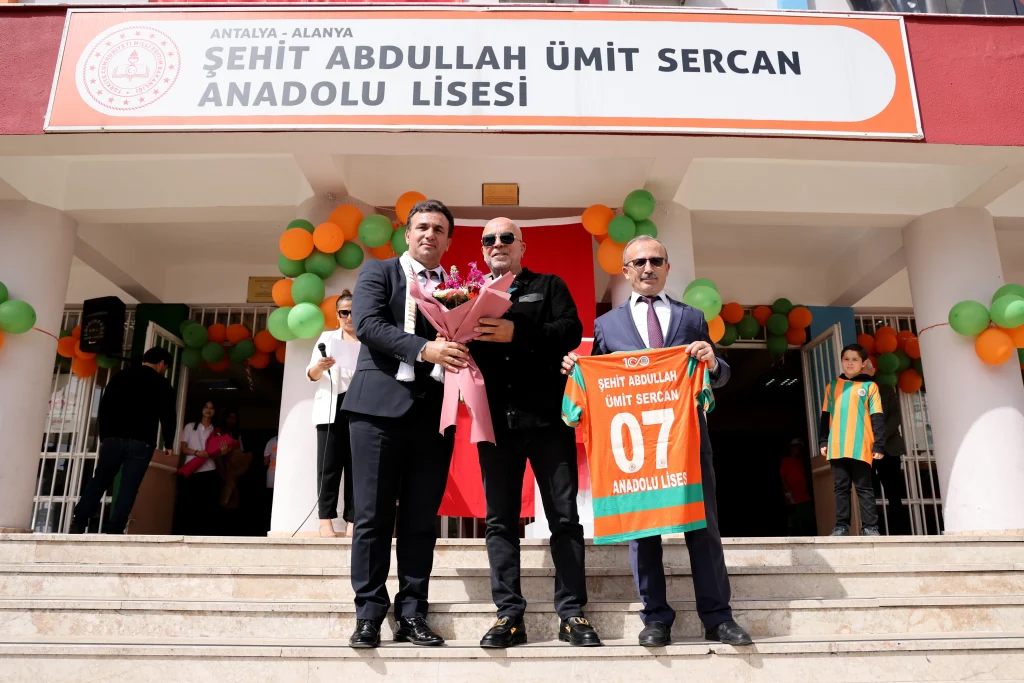 Alanyaspor, öğrencilerle buluştu - Mega TV 3J5A9112 - Mega TV