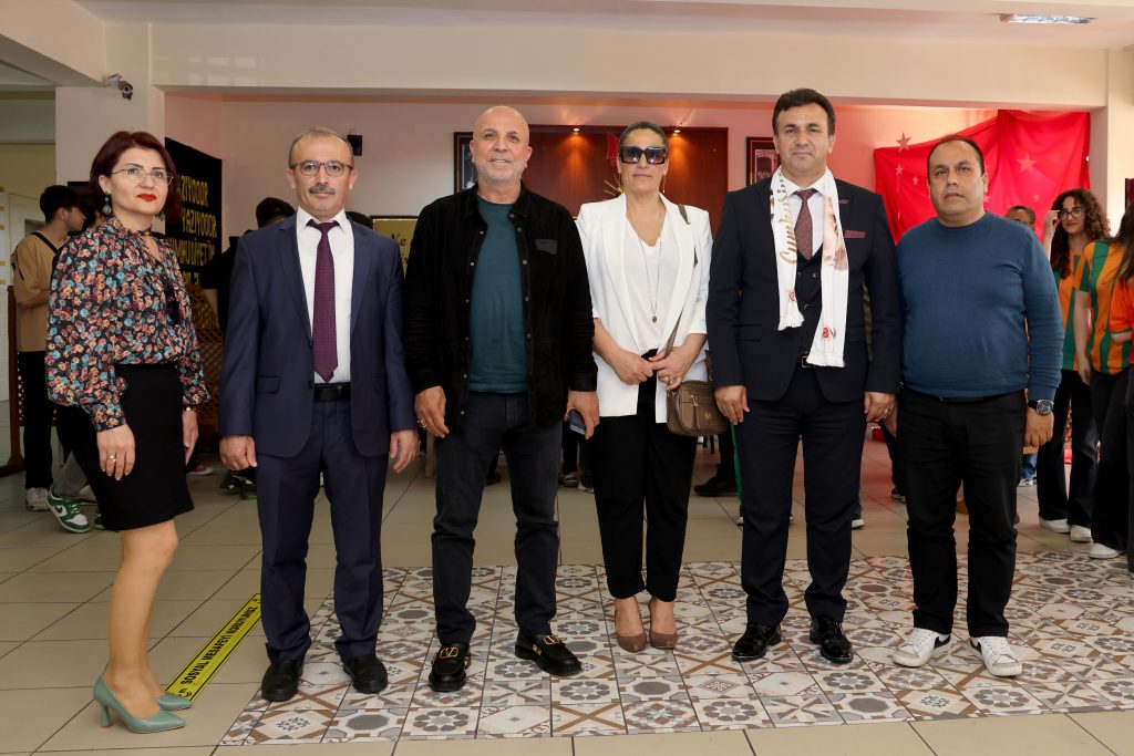 Alanyaspor, öğrencilerle buluştu - Mega TV 3J5A9393 - Mega TV