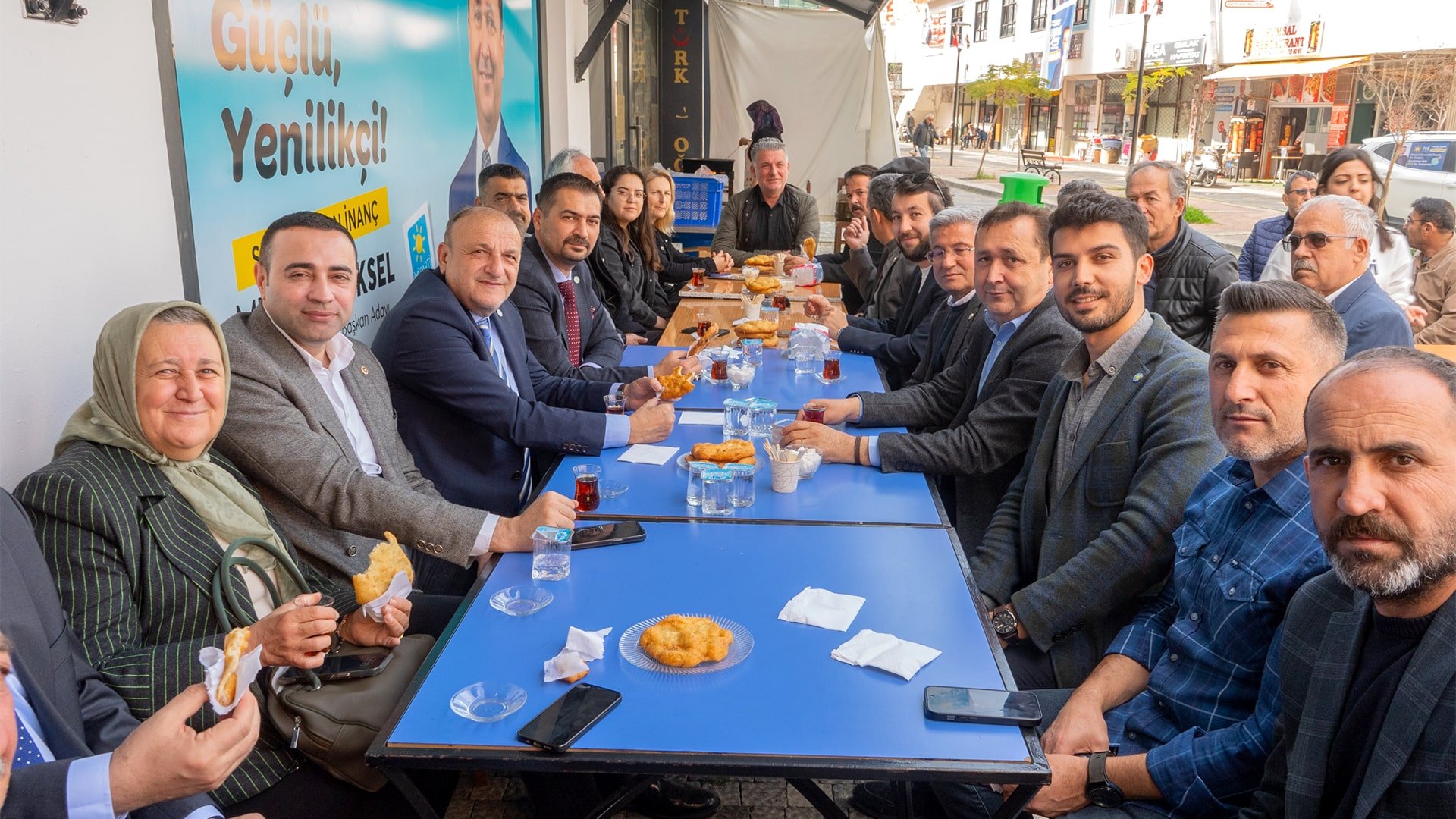 İYİ Parti’den Gazipaşa çıkartması - Mega TV 430228371_122125903250193887_8662387422257762460_n-min