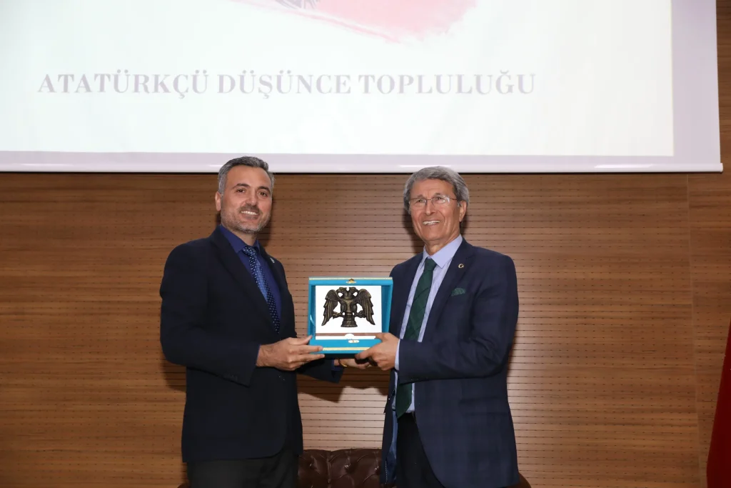 ALKÜ’de İstiklal Marşı’nın kabulü ve Milli Mücadele Dönemi konuşuldu - Mega TV 5M3A2101 - Mega TV