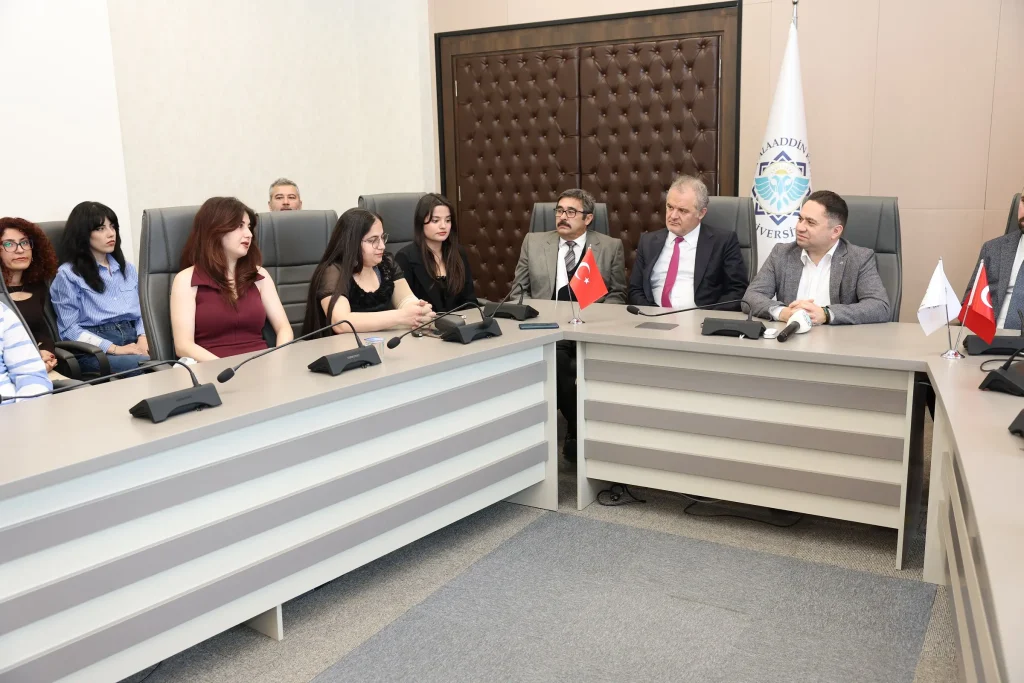 ALKÜ öğrencilerinin projelerine TÜBİTAK’tan tam destek - Mega TV ALKU OGRENCILERININ PROJELERINE TUBITAKTAN TAM DESTEK 3 - Mega TV