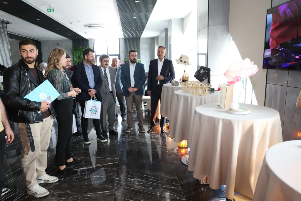 ALKÜ’de sıfır atık projeleri konuşuldu - Mega TV ALKUDE SIFIR ATIK PROJELERI KONUSULDU 13 - Mega TV