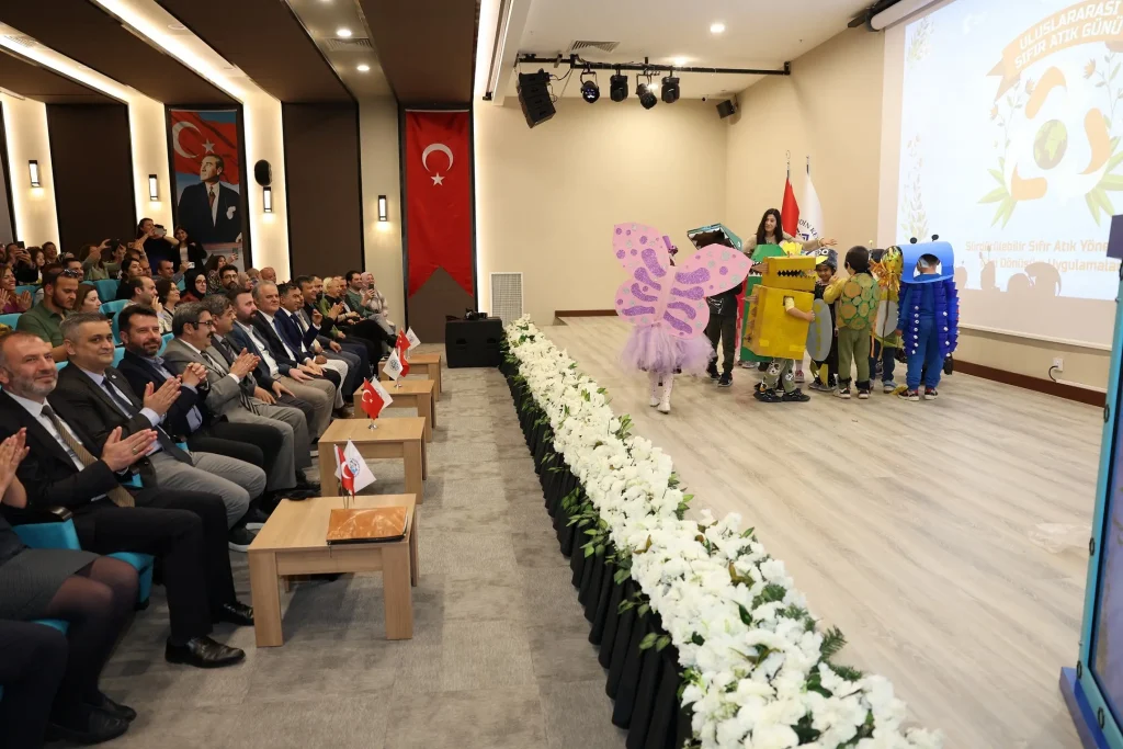 ALKUDE SIFIR ATIK PROJELERI KONUSULDU 4 - Mega TV
