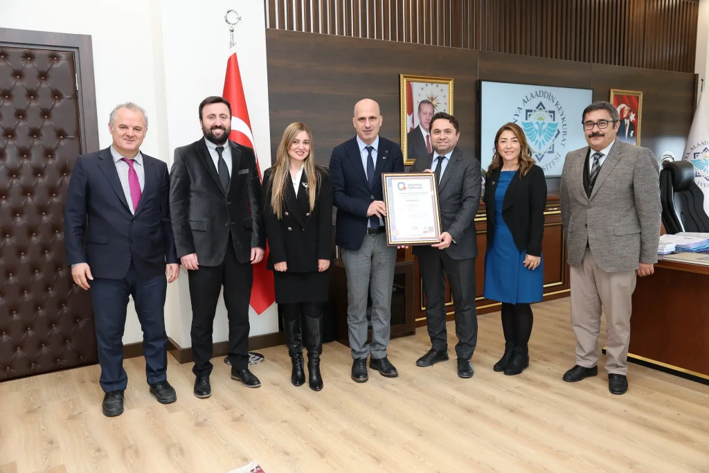 ALKÜ’den, ISO 9001-2015 damgası - Mega TV ALKUDEN ISO 9001 2015 DAMGASI 2 - Mega TV