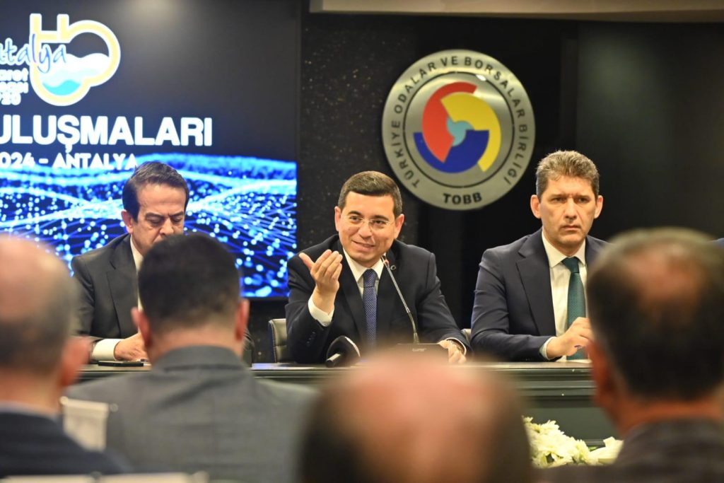 ATB Kent Buluşmaları’nın konuğu Tütüncü oldu - Mega TV ATB Kent Bulusmalarinin konugu Tutuncu oldu 3 - Mega TV