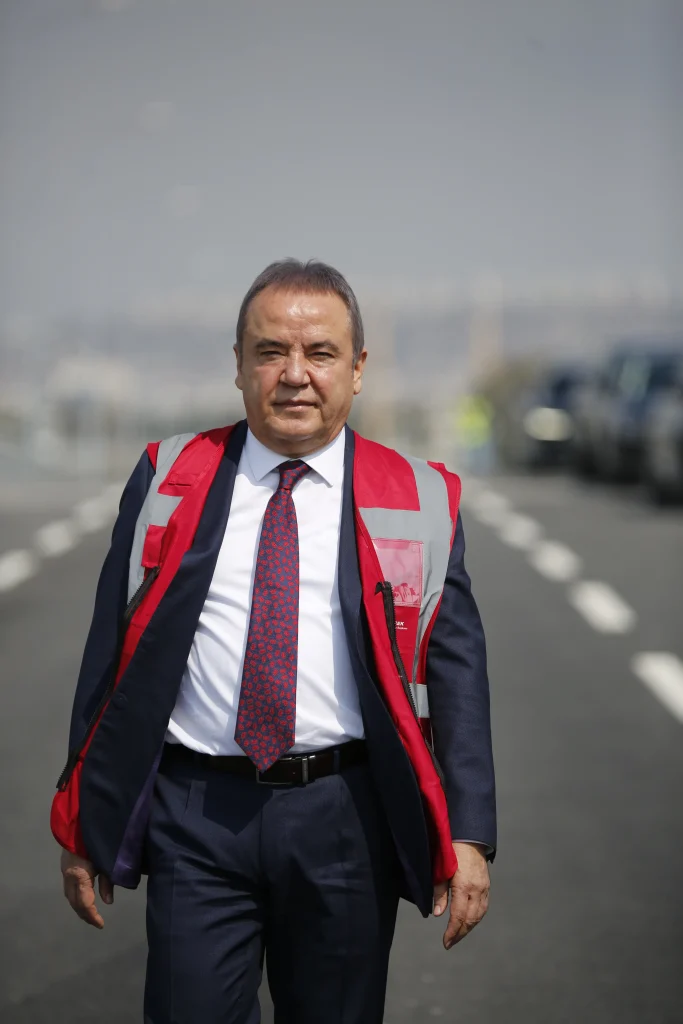 Baskan yatirim 3 - Mega TV