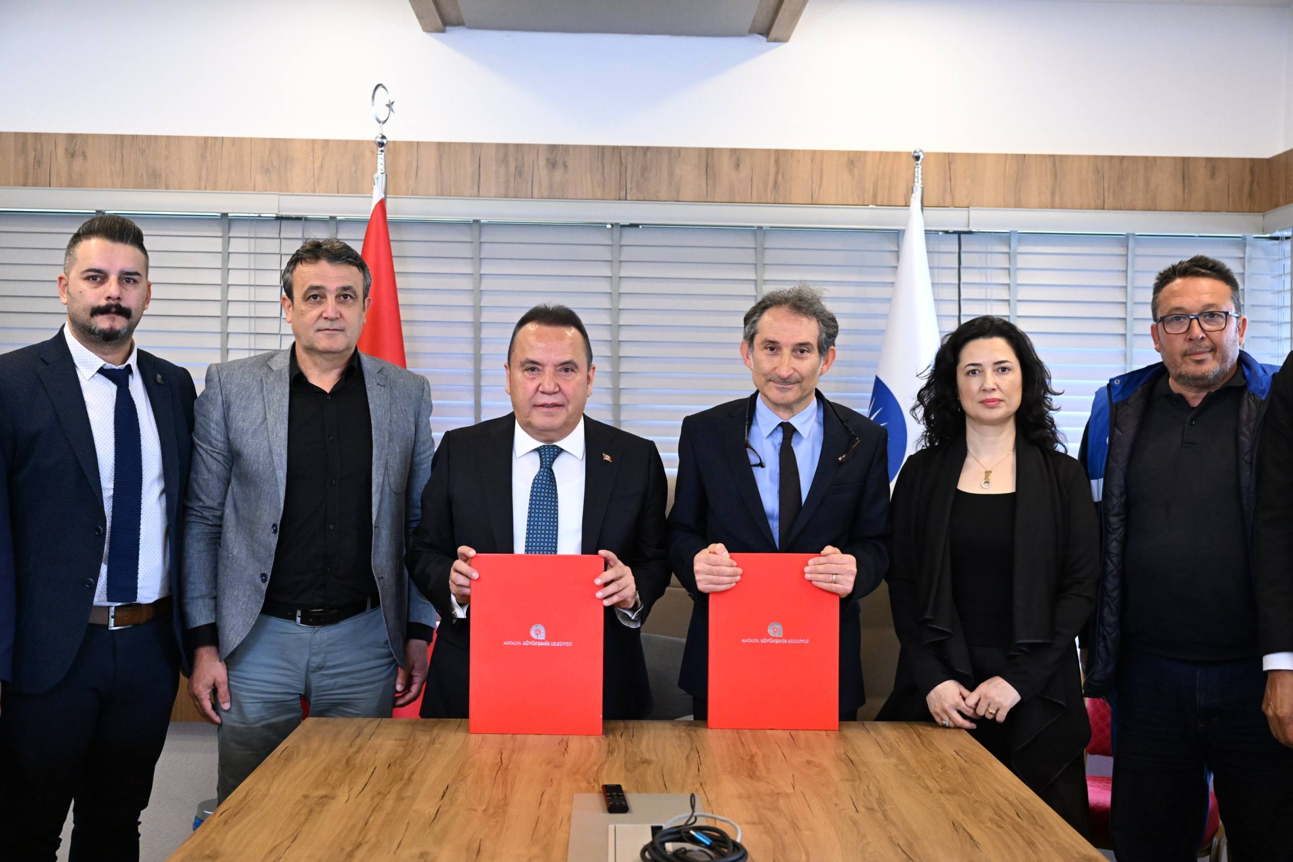 Büyükşehir personeline maaş promosyonu - Mega TV Büyükşehir personeline maaş promosyonu (10)-min (1)