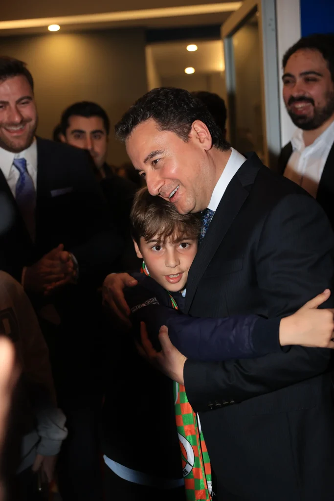 Alanya’dan Deva’ya destek sözü - Mega TV DEVA 28Subat Antalya Alanya SKMZiyaret30 - Mega TV