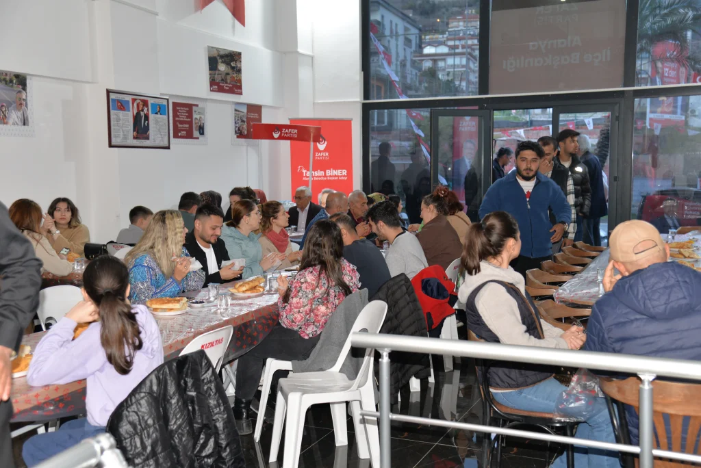 Biner, İftar Daveti'nde destekçileriyle buluştu - Mega TV DSC 2538 - Mega TV