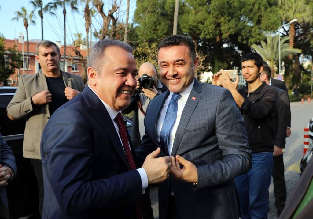 Böcek’ten Yücel’e imardan imara katılım iması - Mega TV FB IMG 1582220531853 - Mega TV