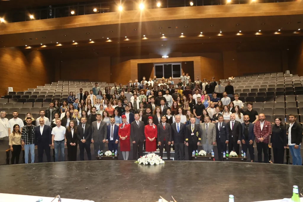 Geleceğin havacıları ustalarından ders aldılar - Mega TV GELECEGIN HAVACILARI USTALARINDAN DERS ALDILAR 7 - Mega TV