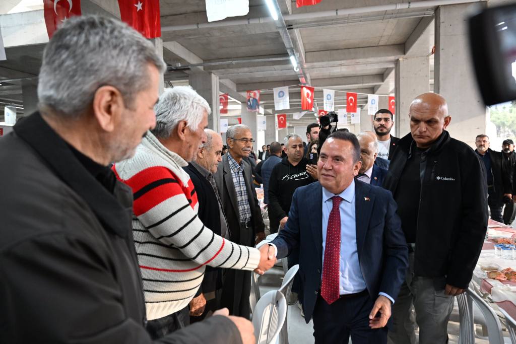 Kepez-Santral’de çifte açılış - Mega TV Kepez Santral Mahallesi acilis 9 min - Mega TV