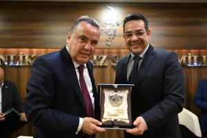 Mart Ayi Olagan Meclis Toplantisi 8 min - Mega TV