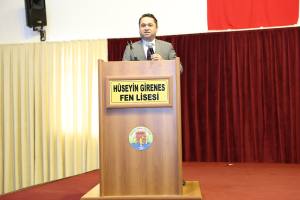 REKTOR TURKDOGAN LISELILERLE KARIYER ICIN BULUSTU 7 - Mega TV