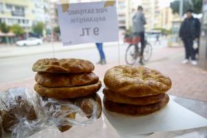Ramazan pidesi Halk Ekmek Büfelerinde - Mega TV Ramazan Pidesi Halk Ekmek Bufelerinde 8 min - Mega TV