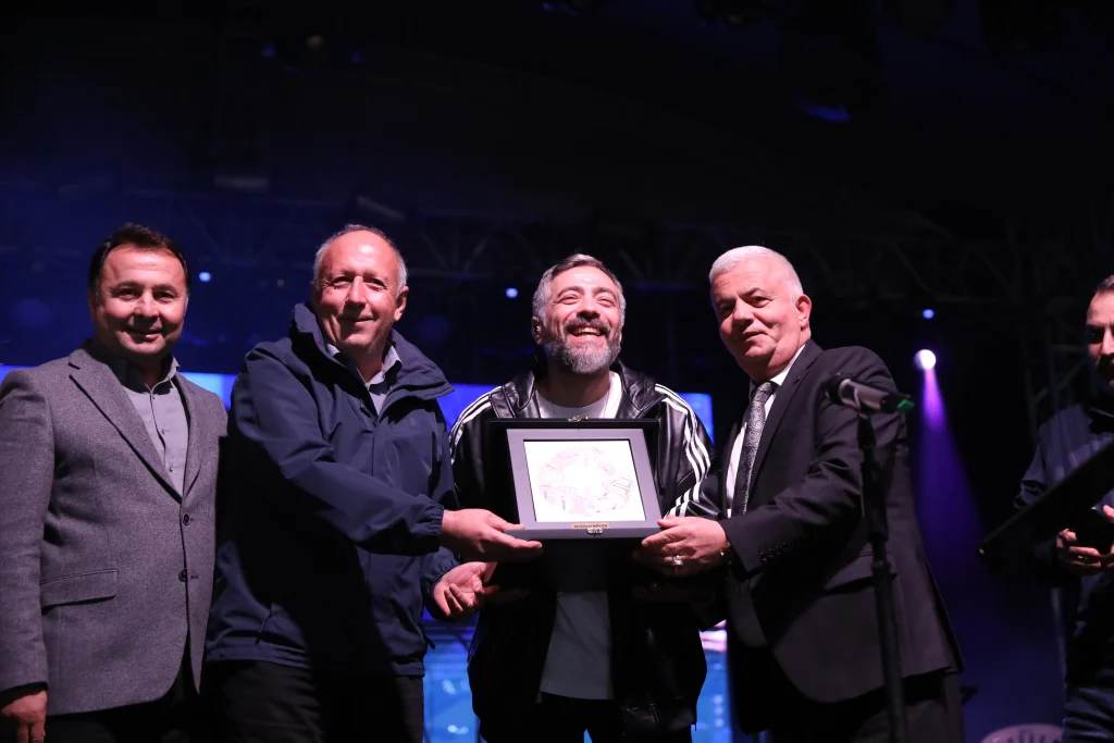 Resul Dindar Konseri 23 - Mega TV