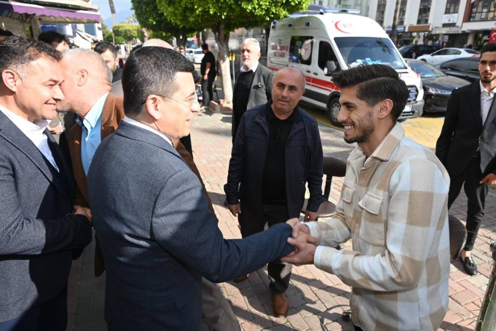 Tütüncü, Alanya’yı karış karış dolaştı - Mega TV Tutuncu Alanyayi karis karis dolasti 2 - Mega TV