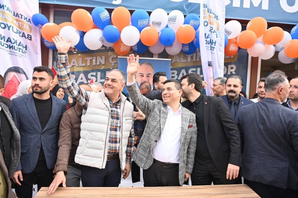 Tütüncü, “Antalya’mız için arı gibi çalışacağız” - Mega TV Tutuncu Antalyamiz icin gece gunduz bal arisi gibi calisacagiz 3 - Mega TV