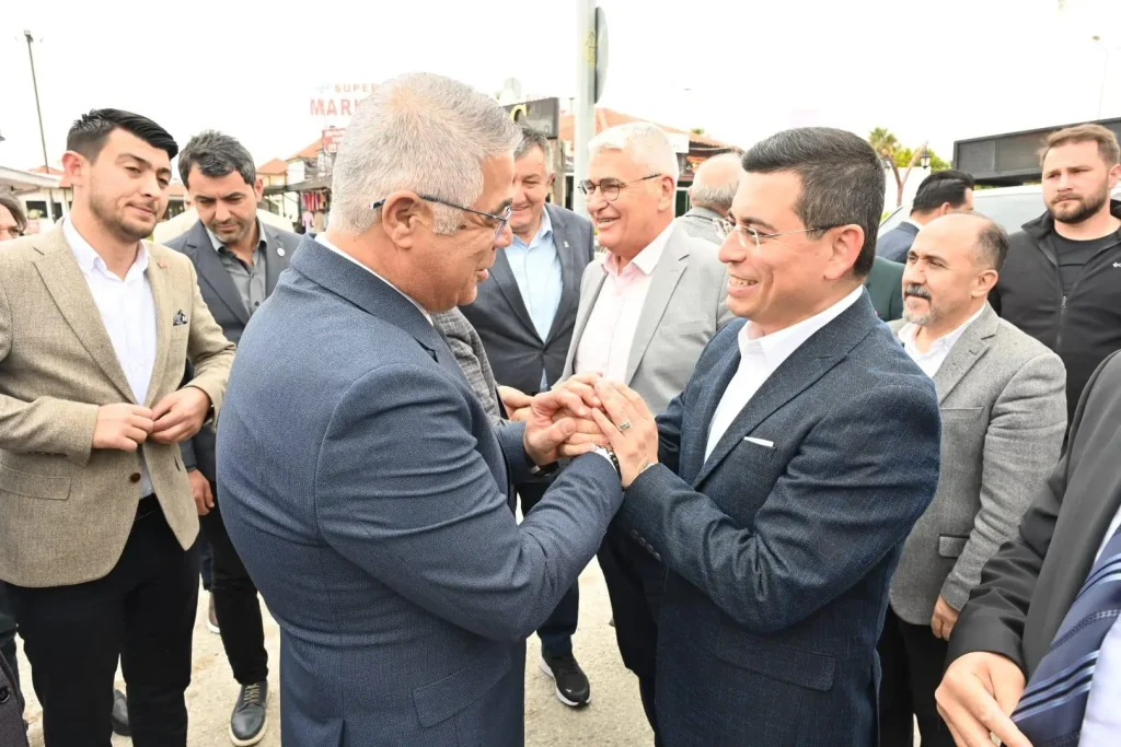 Tutuncu Manavgati karis karis gezdi 9 - Mega TV