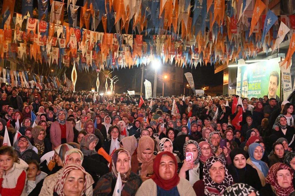 Tutuncu Musluklardan icilebilir su akmali sen ASATin baskanisin 6 - Mega TV