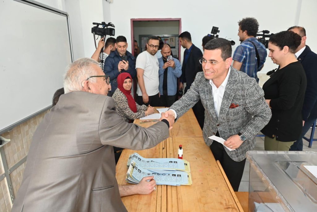Tütüncü oyunu kullandı - Mega TV Tutuncu oyunu kullandi 8 - Mega TV