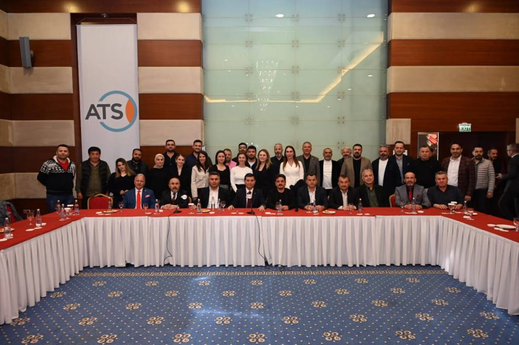 Tutuncu Antalya icin aci bir tablo trafik 2 - Mega TV